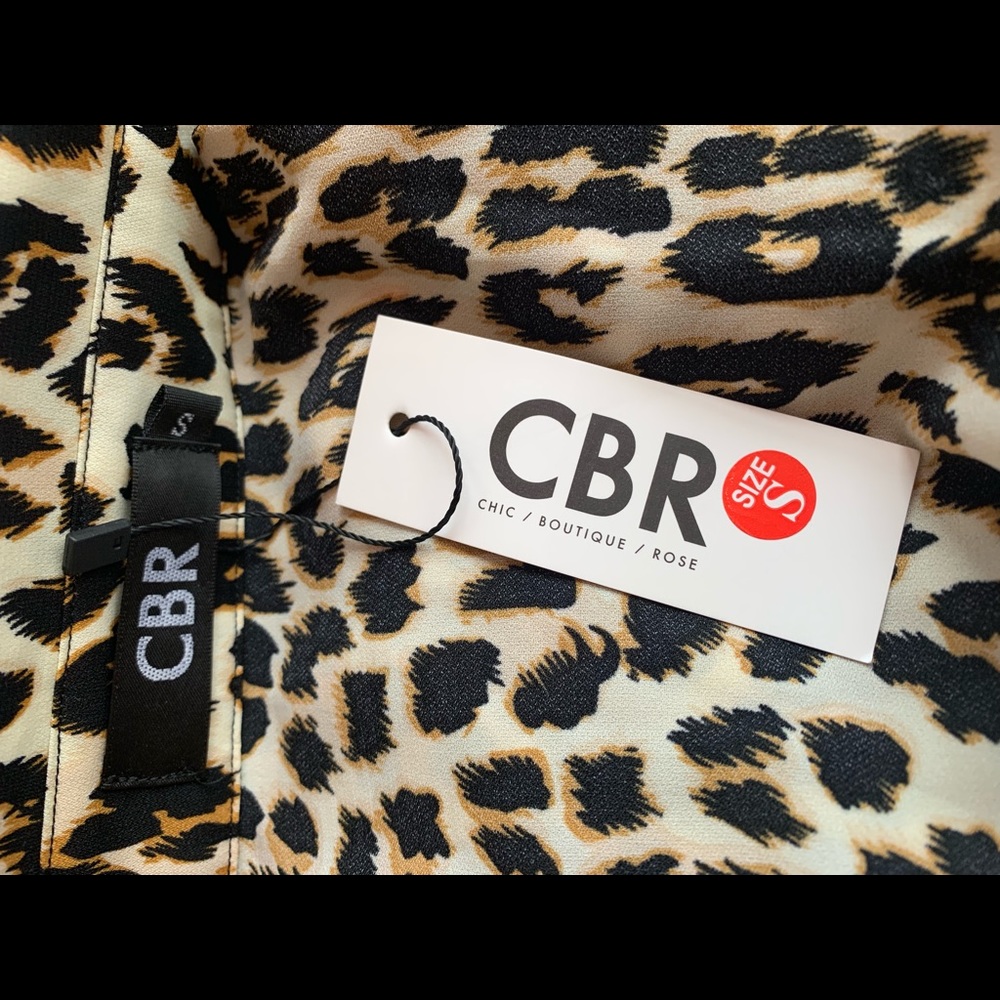 LEOPARD PRINT BLOUSE - Picture 3 of 3